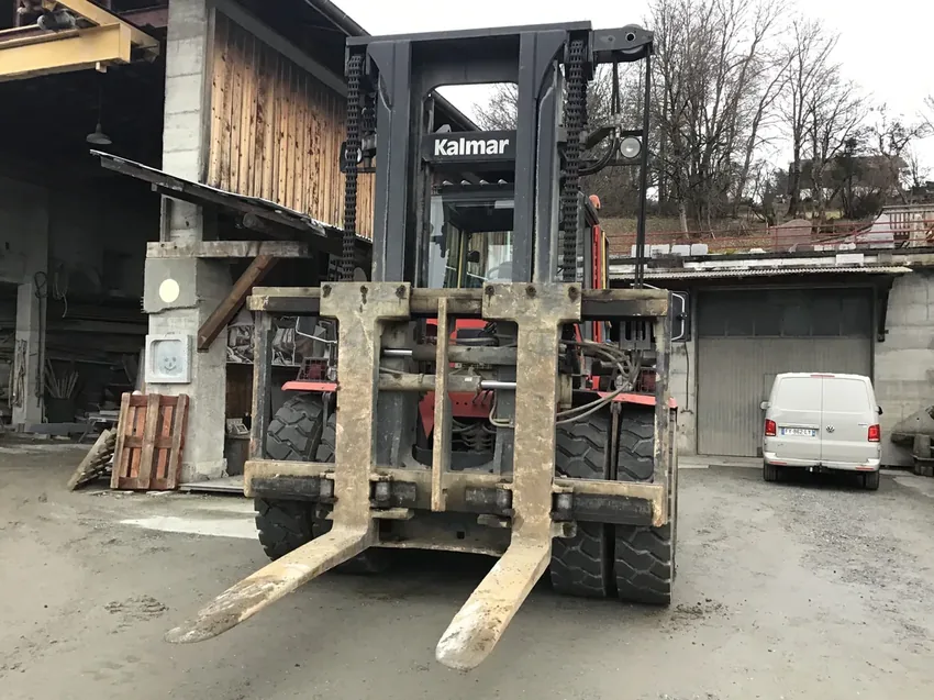 Vérificateur SLV Contrôle en intervention sur engin de levage